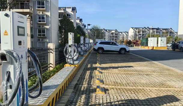 480KW直流分體式充電機(jī)項(xiàng)目案例